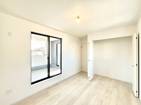 �q�������@�q�������ɂ��������߂Ȏ��[�X�y�[�X�����Ղ�̋���