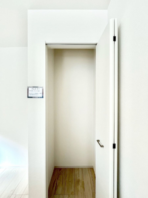 ���̑����ρ@�L�b�`���ɂ̓p���g���[�I�H�ނ̃X�g�b�N�͂������A���p�i�̎��[�Ȃǎg�����͂��낢��I