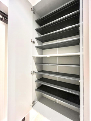 ̑ρ@Ղ[łV[Y{bNXŉƑŠCAւB  