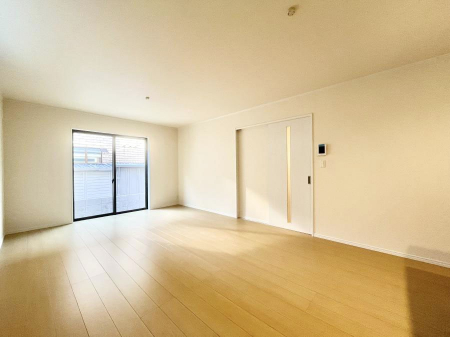 ���̑����ρ@�傫�ȑ����炽���Ղ�̗z���ƕ����������郊�r���O  