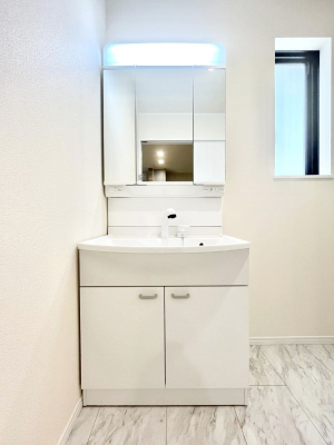 ���ʑ�E���ʏ��@�傫�����₷���O�ʋ��Ő�����������ʑ�́A�g�����Ȃ݃`�F�b�N�┧�̂������ɂ������߂ł��B 