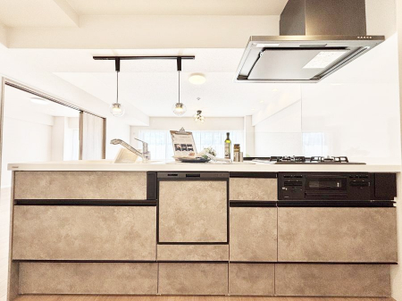 �L�b�`���@�������������I�ɁA�y�����I�V�X�e���L�b�`��