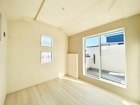 ���̑����ρ@���邢�o���R�j�[�T�C�h�ɗm����ݒu�B�ڊo�߂̗ǂ��Q���ɁB 