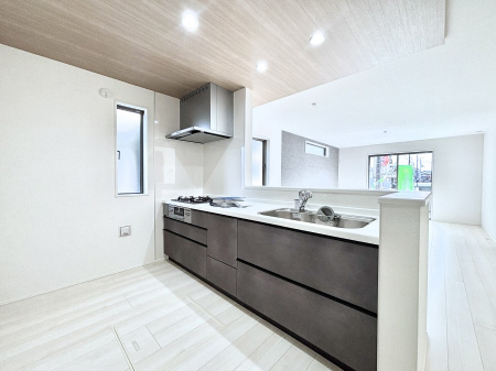 �L�b�`���@�|�b�v�A�b�v�V�䂪�f�G�ȃL�b�`���I��������̂ō̌����Ƃꊷ�C�ɂ��𗧂��܂��B