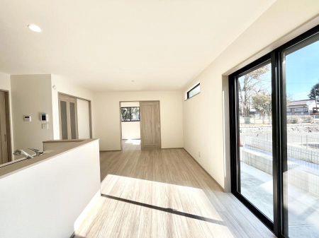 ���̑����ρ@�傫�ȑ����炽���Ղ�̗z���ƕ����������郊�r���O  