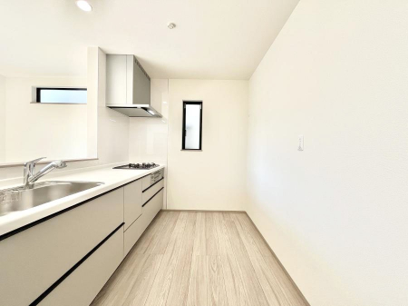 �L�b�`���@��Ƃ肠��L�b�`���ł͂��Ƒ��Ɗy�������������ł��܂��B