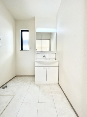 ���ʑ�E���ʏ��@�傫�����₷���O�ʋ��Ő�����������ʑ�́A�g�����Ȃ݃`�F�b�N�┧�̂������ɂ������߂ł��B 