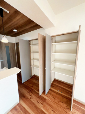 ���[�@���r���O���[�B�����W�܂肪����LDK���X�b�L���Еt�������ł��ˁB      