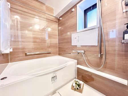 �����@����̔�������Ă���閾�邢�������̂���o�X���[��    �@