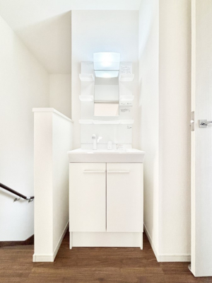 ���̑����ρ@2�K�z�[���ɃZ�J���h���ʑ��݂��܂���