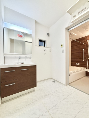 ���̑��@���������Ă���̂Ŏ��C�̑����ꏊ�ł����C���\���s���܂��B�����̐g�x�x���C�����ǂ��I