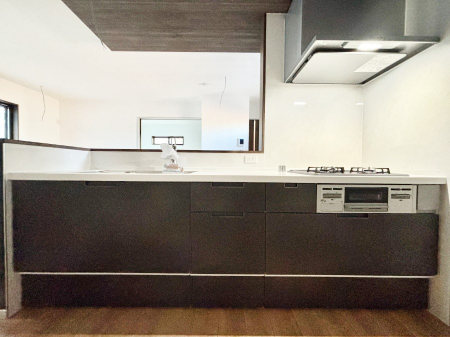 �L�b�`���@���r���O�����n����l�C�̃J�E���^�[�L�b�`���B �Ƒ��������Ȃ���Ǝ������邱�Ƃ��ł��܂��B