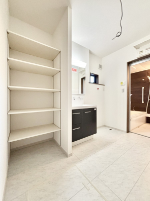 ���̑��@�^�I������ʗp��̃X�g�b�N�ނ�u����֗��ȉ��I���̒E�ߏ�B