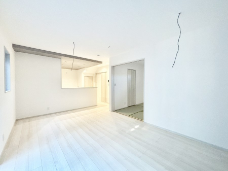 ���r���O�@�אڂ̘a�����J������΂���ɍL�X��Ԃ�  