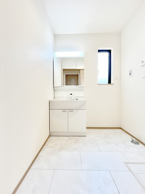 ���ʑ�E���ʏ��@���[�͂Ƌ@�\���ɗD�ꂽ���ʉ��ϑ�