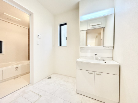 ���̑��@���̂��閾�邢�����h���[�X�y�[�X