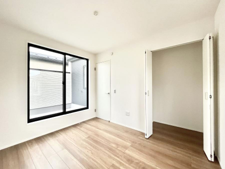 ���̑����ρ@�o���R�j�[���J�������v���X���Ă����m��