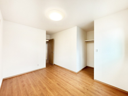 �Q���@�g���₷���`�Ńx�b�g��Ƌ�̒u�����ɂ����邱�Ƃ�����܂���B   