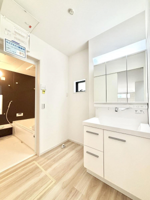 ���̑��@�������̂�����K��Ԃł��B�����̐g�x�x���C�����ǂ����g�������܂��B 