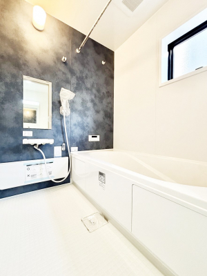 �����@����̔�������Ă���閾�邢�������̂���o�X���[��