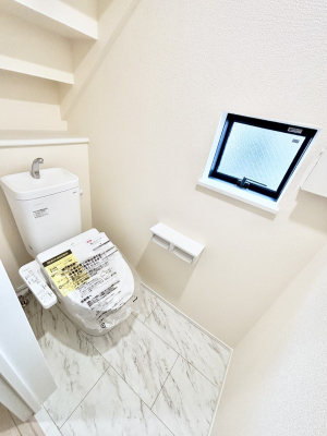 �g�C���@�E�H�V�����b�g�g�C�������S�̂Q�����t���I���̃o�^�o�^������S�ł��B