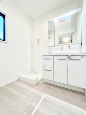 ���̑��@���������Ă���̂Ŏ��C�̑����ꏊ�ł����C���\���s���܂��B