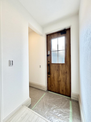 ���ց@�V���[�Y�C���N���[�N�t���̌��ցB�Ƒ��S���̌C��J��Ȃǂ���������[�ł��܂��B