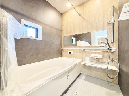 �����@����̔�������Ă���閾�邢�������̂���o�X���[��