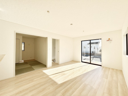 ���̑����ρ@�אڂ̘a�����J������΂���ɍL�X��Ԃ�