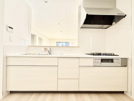 �L�b�`���@�������������I�ɁA�y�����I�V�X�e���L�b�`��