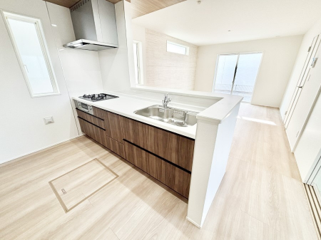 �L�b�`���@���������Ȃ��炲�Ƒ��Ƃ̉�b���y���߂�ΖʃJ�E���^�[�L�b�`��