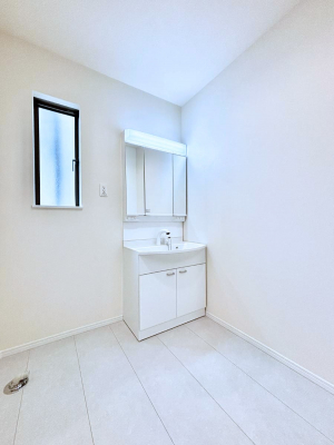 ���̑��@�������̂�����K��Ԃł��B�����̐g�x�x���C�����ǂ����g�������܂��B 