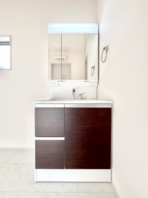 ���ʑ�E���ʏ��@�傫�����₷���O�ʋ��Ő�����������ʑ�́A�g�����Ȃ݃`�F�b�N�┧�̂������ɂ������߂ł��B 