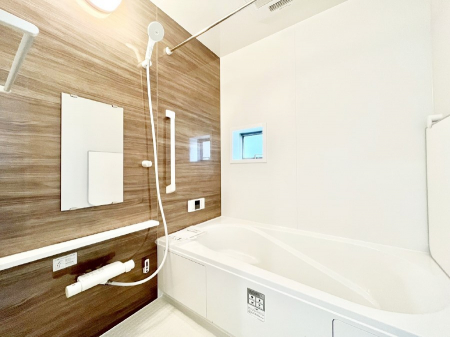 �����@����̔�������Ă���閾�邢�������̂���o�X���[��