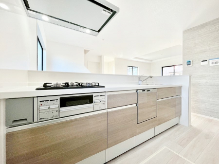 �L�b�`���@�J�E���^�[�z���ɂ��b�������Ȃ��疈���̂������������Ɗy����