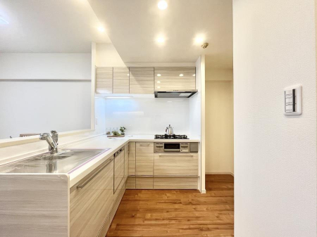 �L�b�`���@�k�^�L�b�`���͍�Ɠ������Z���čςނ̂Ŏg�����肪�ǂ��ł���