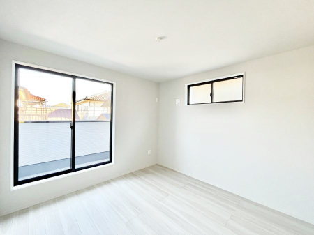 ���̑����ρ@�o���R�j�[���J�������v���X���Ă����m��