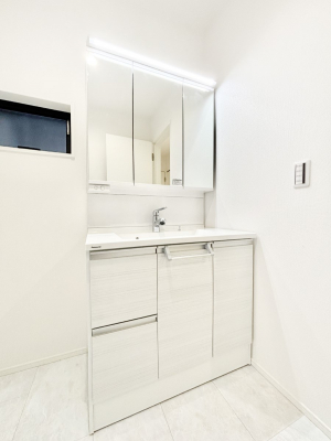 ���ʑ�E���ʏ��@���[�͂Ƌ@�\���ɗD�ꂽ���ʉ��ϑ�  