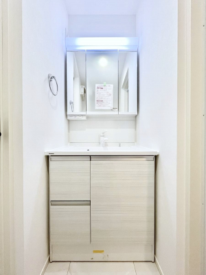 ʑEʏ@傫₷OʋŐʑ́AgȂ݃`FbN┧̂ɂ߂łB 