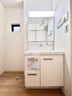 ���ʑ�E���ʏ��@���[�͂Ƌ@�\���ɗD�ꂽ���ʉ��ϑ�  