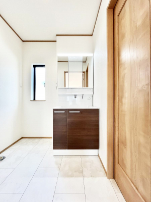 ���ʑ�E���ʏ��@���[�͂Ƌ@�\���ɗD�ꂽ���ʉ��ϑ�