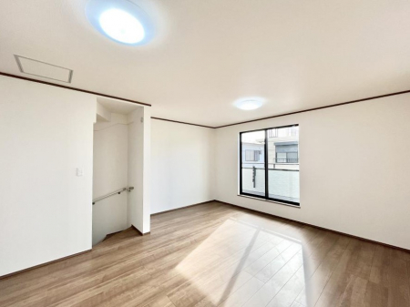 ���̑����ρ@�Ƒ������R�ƏW�܂�e���̃X�y�[�X�ɂȂ肻��