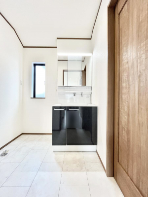 ���ʑ�E���ʏ��@���[�͂Ƌ@�\���ɗD�ꂽ���ʉ��ϑ�