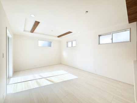 ̑ρ@16.5̍LXkcj͉Ƒ݂Ȃ̉KԁIƑ̂Ȃ厖ȃXy[X