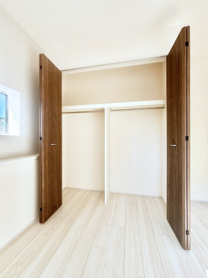 [@m̃N[[bgBŝŌ̈ߗނ܂܂B