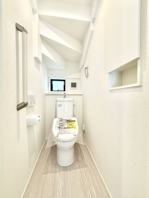 gC@gC1K2KꂼɔzuĂĂƂĂ֗łB 