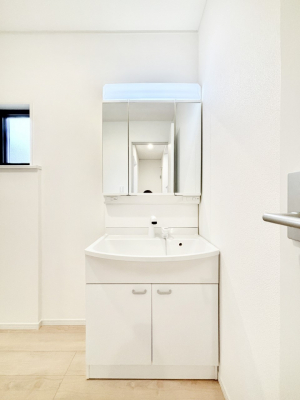 ʑEʏ@X^COɕ֗ȎOʋA~[LrlbgōׂXbL