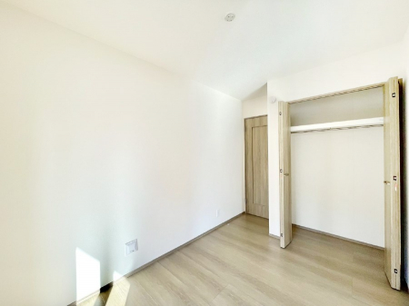 �q�������@�q�������ɂ��������߂Ȏ��[�X�y�[�X�����Ղ�̋���