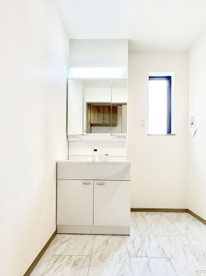 ���ʑ�E���ʏ��@���[�͂Ƌ@�\���ɗD�ꂽ���ʉ��ϑ�