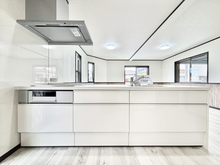 �L�b�`���@�������������I�ɁA�y�����I�V�X�e���L�b�`��  